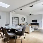Soho Center Apartment